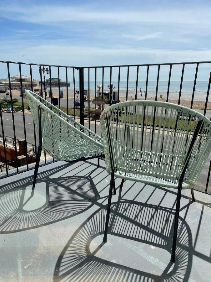 Seaview Flat With Balcony, Spacious 2 Bedroom رذينج المظهر الخارجي الصورة