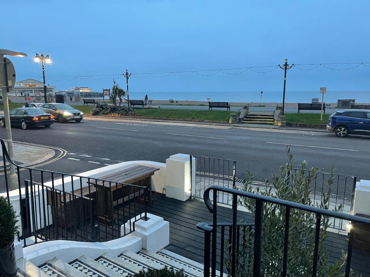 Seaview Flat With Balcony, Spacious 2 Bedroom رذينج المظهر الخارجي الصورة